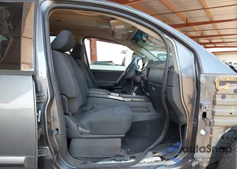 2013 Nissan Titan Sv из США, поврежденный, VIN 1N6AA0ED0DN311415